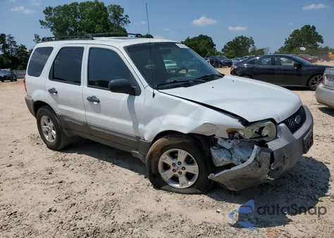 2007 Ford Escape Xlt z USA, uszkodzony, nr VIN 1FMYU03167KA76683